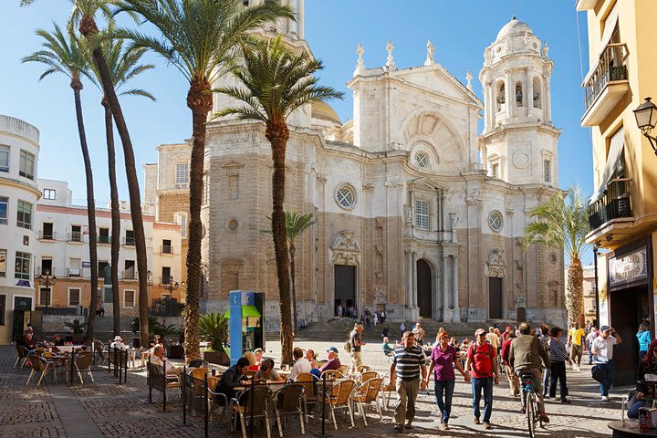 Cadiz Private Walking Tour image