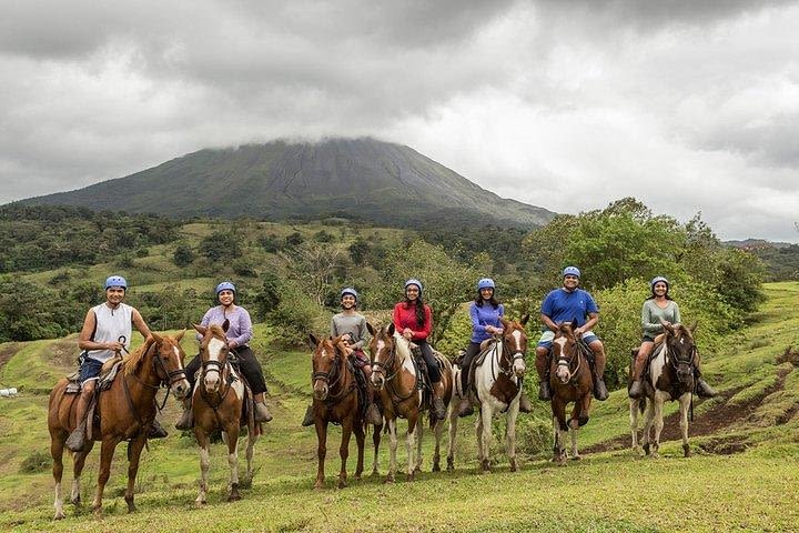 Horseback ride La fortuna Arenal Experience + THERMALS image