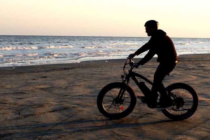 E-bike Island Adventure Tour image