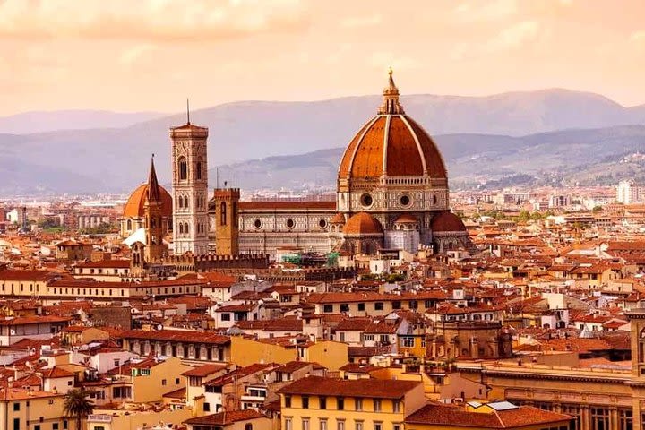 Transfer Rome to Florence with stop in Orvieto and reverse image