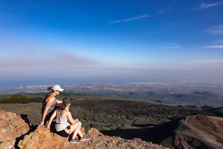 Tour Etna al mattino con Pickup image