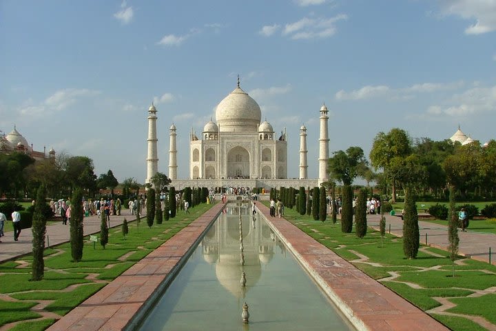 Private Tour:Day Trip to Taj Mahal & Agra Fort from New Delhi image