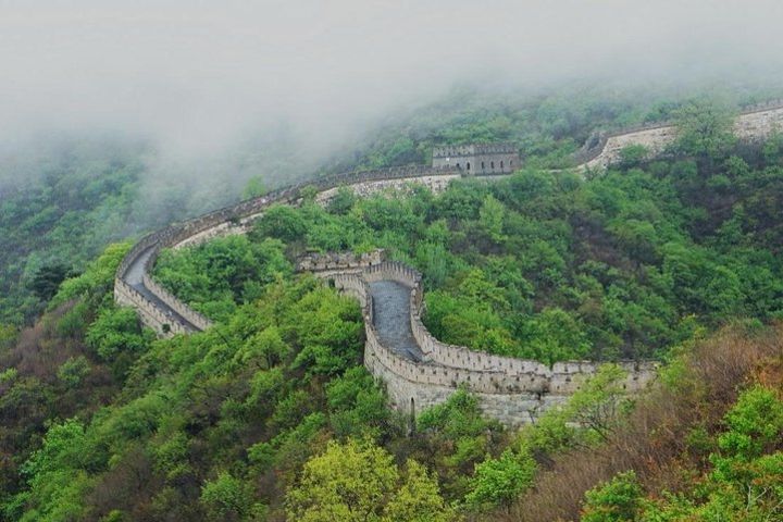 Mutianyu Great Wall Bus Tour Including Tickets image