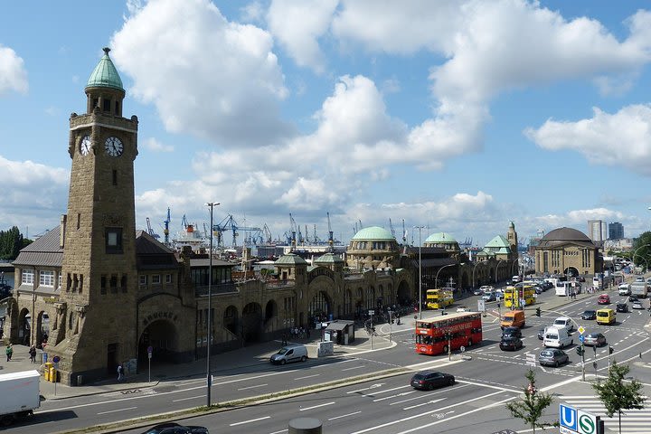 Private 3-Hour Hamburg Sightseeing Tour in a Mercedes Limousine image