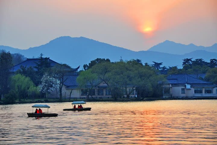 Hangzhou Private Customized Day Trip from Shanghai by Bullet Train image