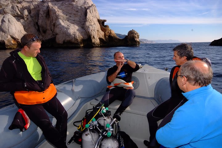 Small-Group 3-Hour Scuba Diving Trip in the Calanques National Park from Marseille image