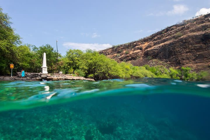 CAPTAIN COOK SNORKELING CRUISES 11:45am SNORKEL & DOLPHIN TOUR - Kealakekua Bay image