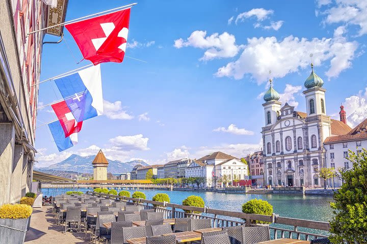 Luzern City Tour with Lake Cruise Private Tour  image