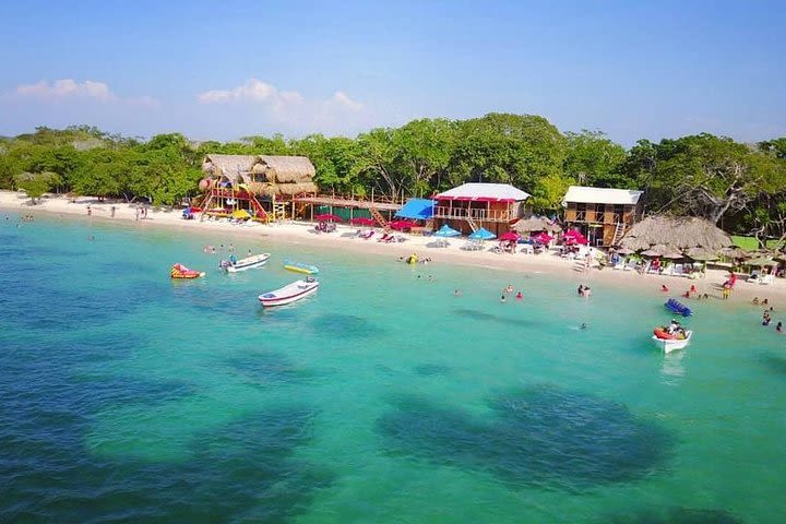 Baru Island, Playa Blanca + Rosario Islands panoramic boat tour image