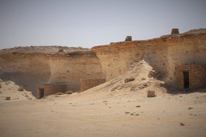 West Coast tour, Zekreet, Richard Serra Sculpture, Mushroom Rock Formation image