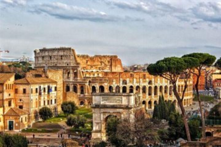 Colosseum and Roman Forum Guided Tour image