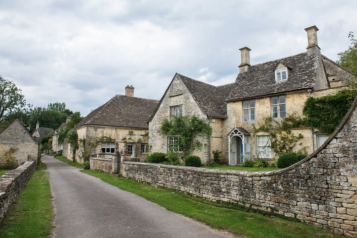 Cotswolds Private Tour from Southampton image