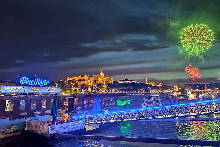 Budapest Day and Night Sightseeing Cruise image