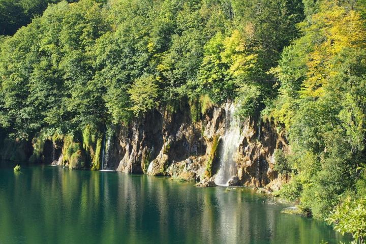 Plitvice Lakes Private Day Trip image