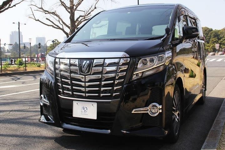 Private Naha Airport Transfers (OKA) for Okinawa (7-Seater) image