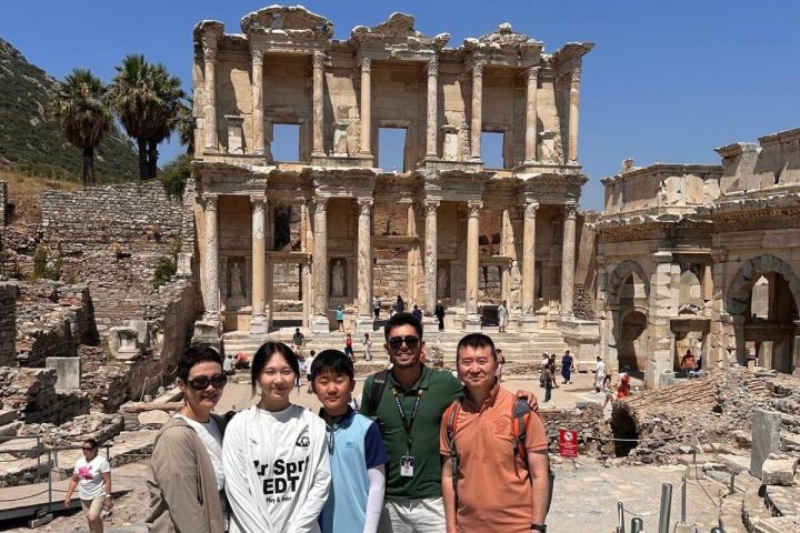 Ephesus & Terrace Houses Guided Tour image