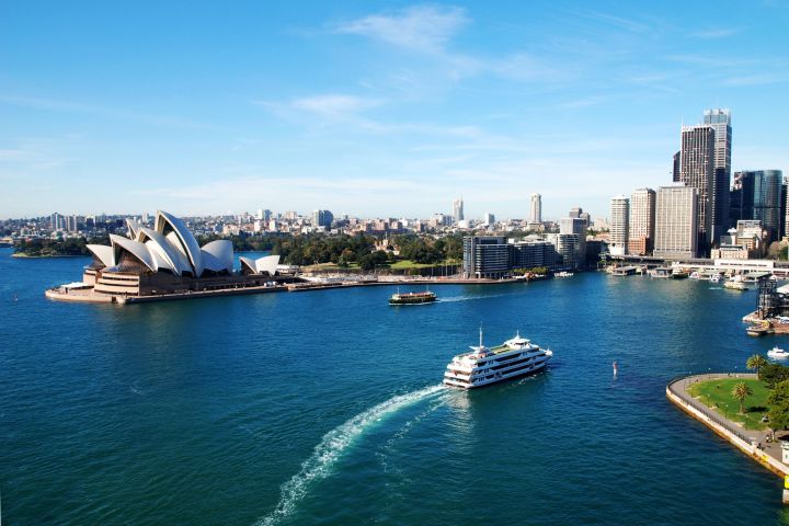 Sydney Harbour Highlights Cruise image