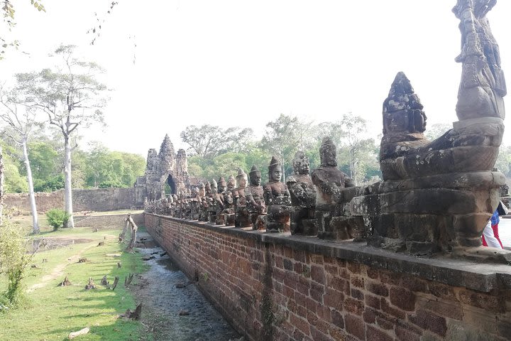 Afternoon Tour to Ta Prohm, Bayon and Angkor Wat Temple with Sunset image