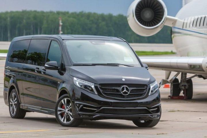 Granada airport private arrival transfer, Mercedes minivan image