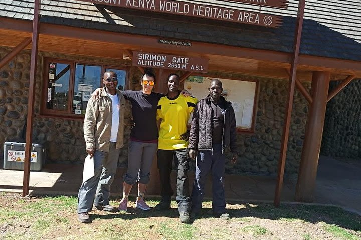 4 Days Mount Kenya Climb – Sirimon Route image