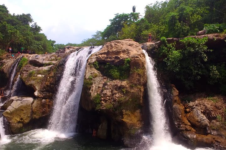 Malacatiupan waterfall. image