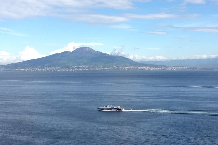 Archaeological site of Pompeii and mount Vesuvius  image