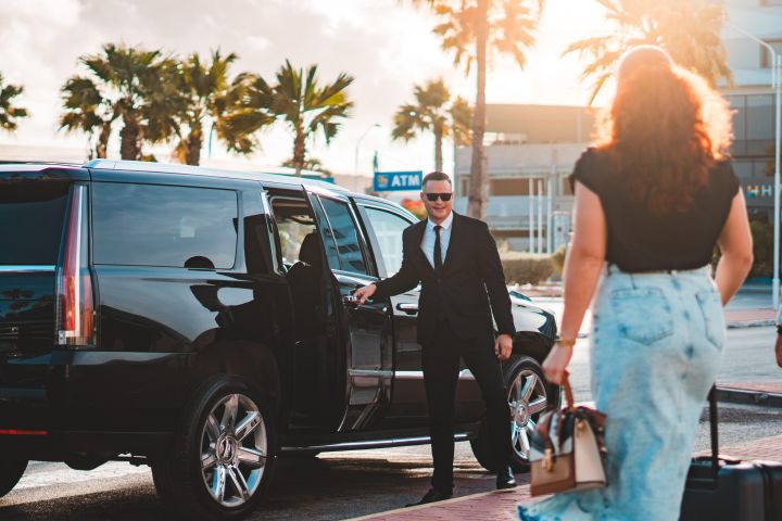 VIP Luxury SUV Airport Transfer in Aruba image