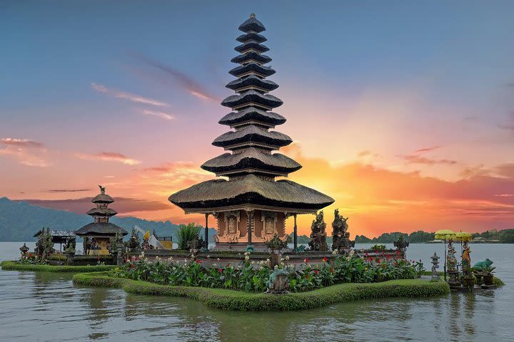 Top Three Temple in Bali of Taman Ayun - Ulundanu Temple And Tanah Lot Temple image