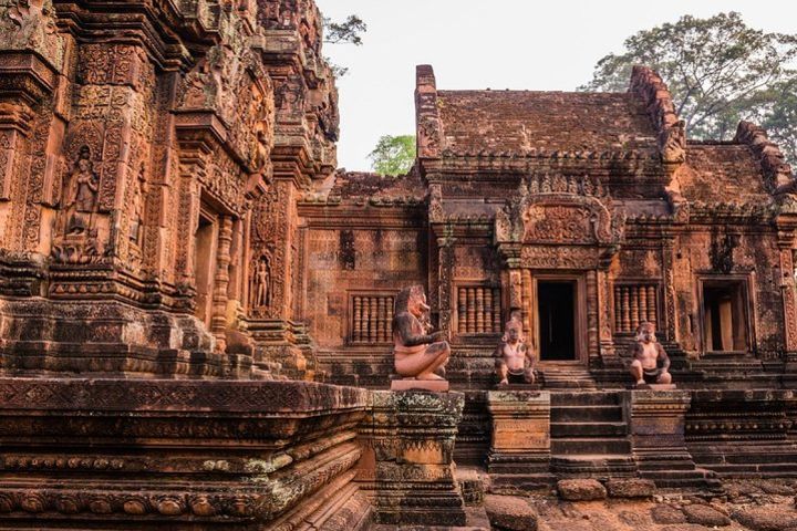 Big Tour & Banteay Srei Temple Small Group image