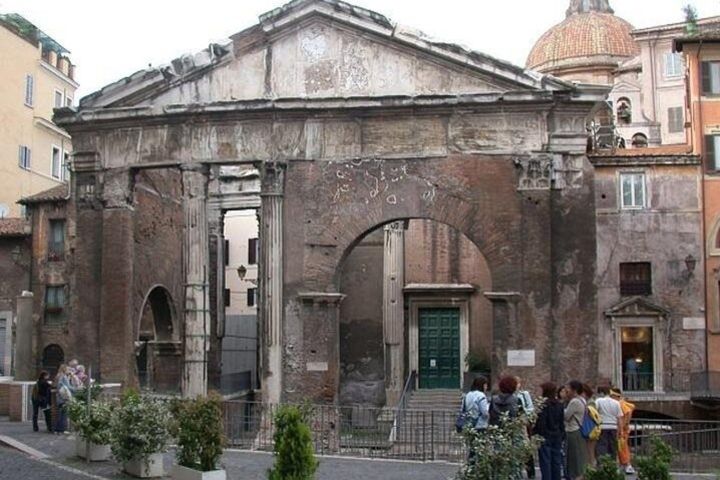 Ghetto andThe Heart of Ancient Rome Small group Walking Tour image