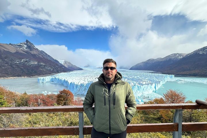 Perito Moreno Glacier Private Tour with Boat Ride image