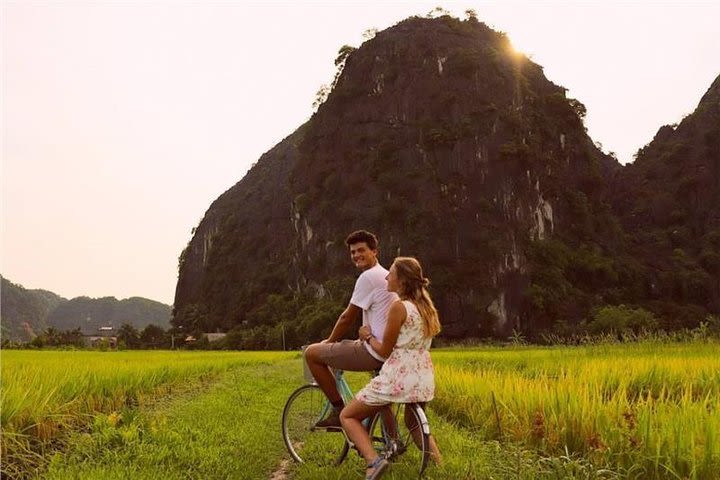 Full-Day Ninh Binh Bike, Boat & Hike Tour from Hanoi & Simcard image