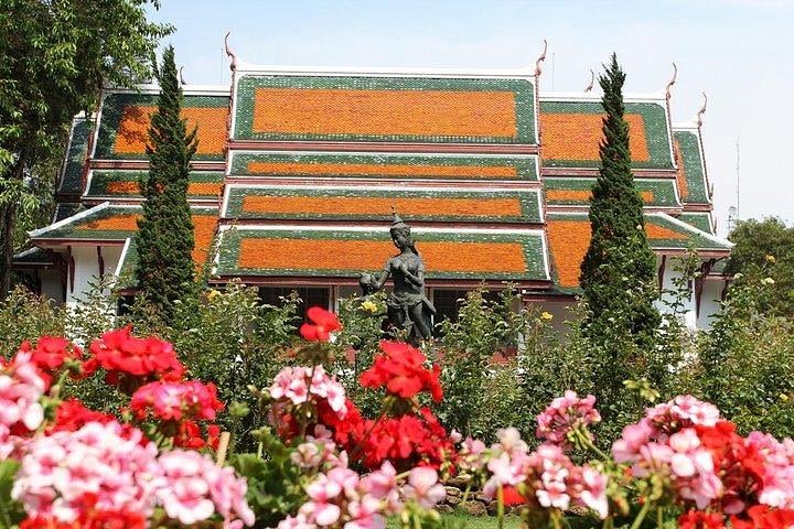 Royal Residence & Wat Phrathat Doi Suthep Half Day Tour From Chiang Mai image