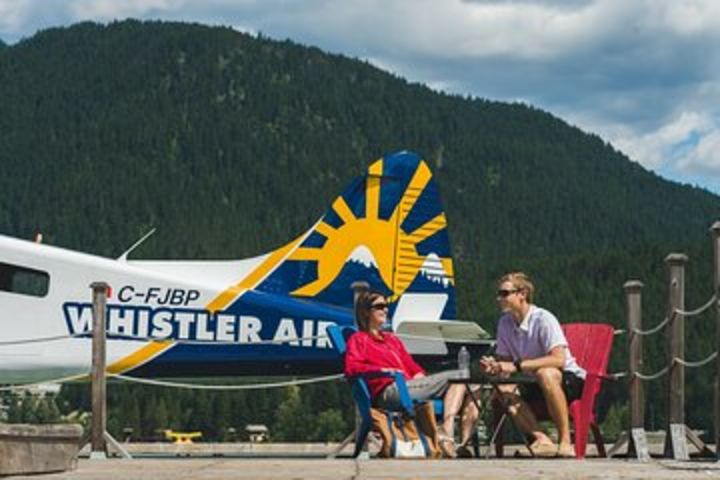 Whistler Flightseeing Tour with Alpine Lake Landing and Optional Lunch image