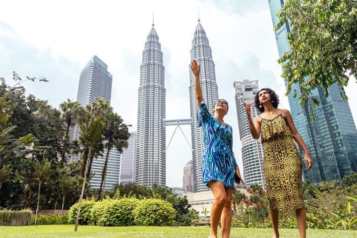 Highlights & Hidden Gems With Locals: Best of Kuala Lumpur Private Tour image