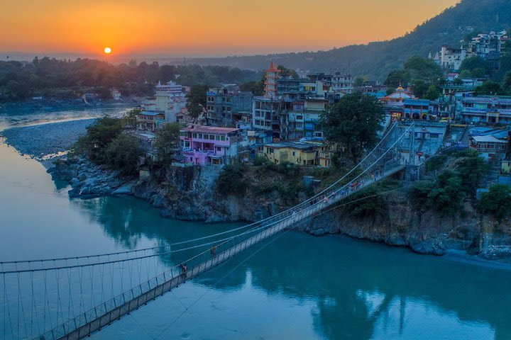 2 Days Trip to Rishikesh with stay, sightseeing and private yoga classes  image