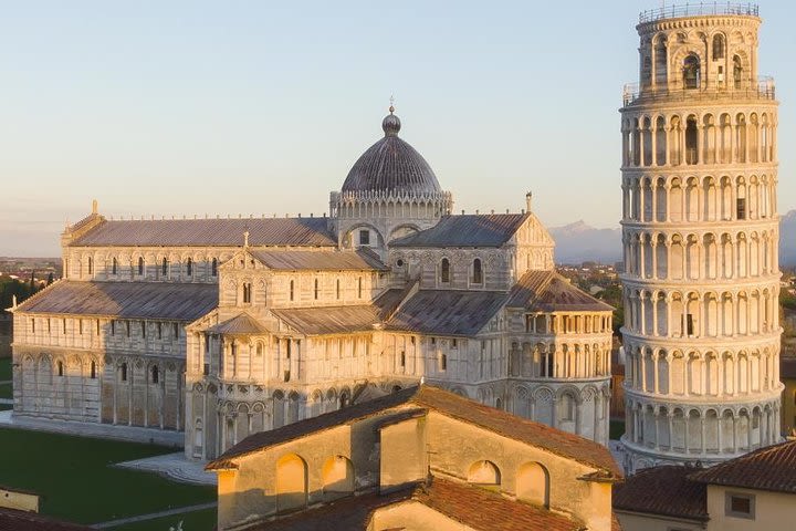PRIVATE Full-Day Pisa and Lucca GUIDED Tour from Florence image