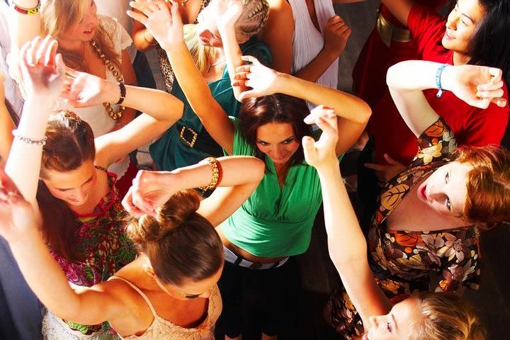 Medellin private bar crawl image