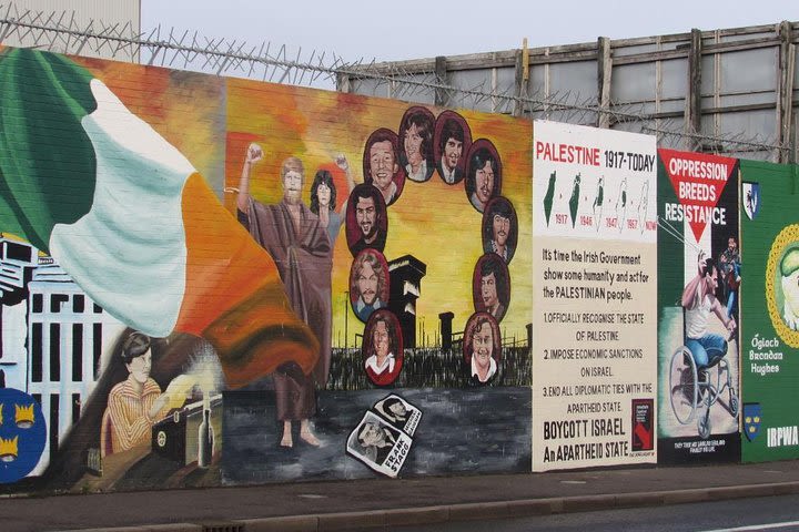 Belfast Murals Taxi Tour image