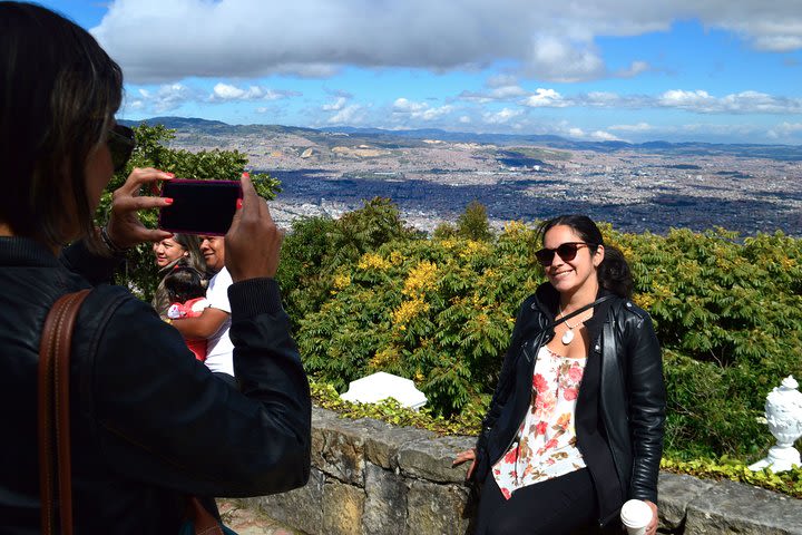 Bogota Must Do City Tour • Private & All Inclusive • 8hrs image