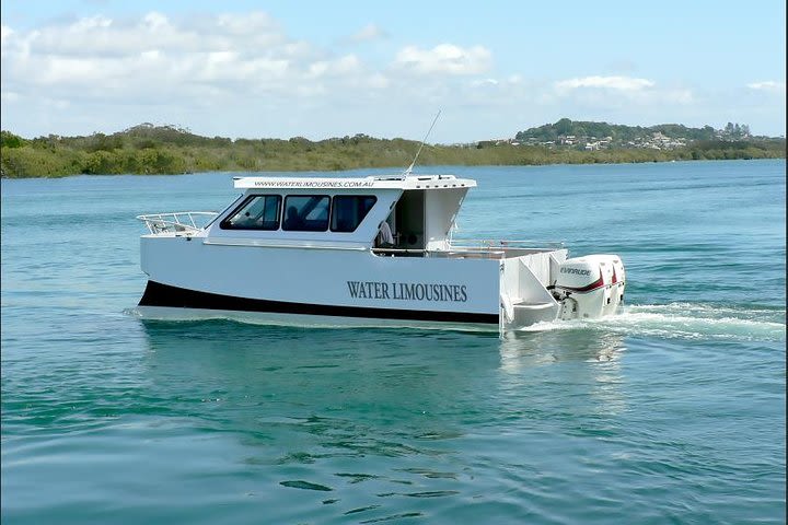 Cottage Point Inn Lunch Transfers with Water Limousines Sydney image