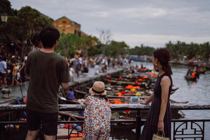 Local food and Hoi An walking tour  image