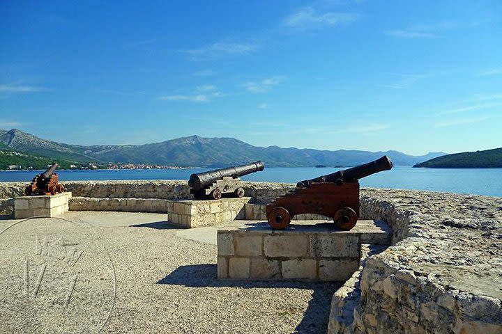 Korcula - Private Excursion from Dubrovnik with Mercedes Vehicle image