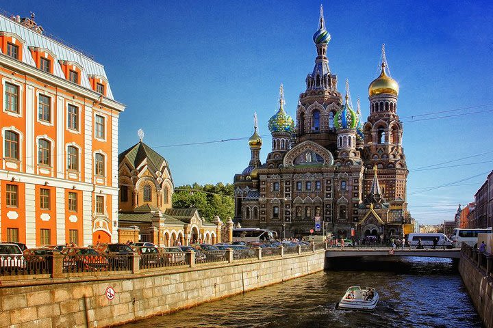 Pearls of Saint-Petersburg 3 day tour by car image