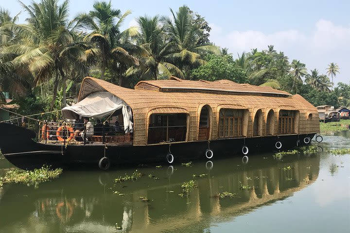 Houseboat Day Cruise with Lunch at Kerala Backwaters from Cochin image