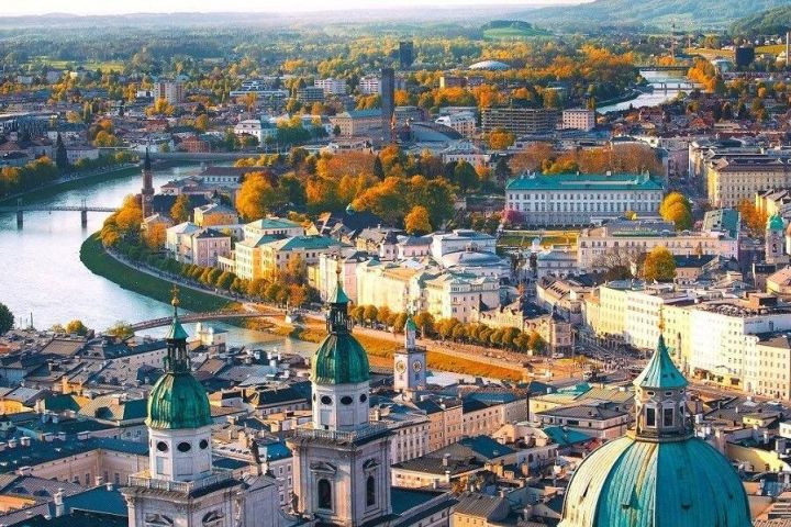 European Capitals 7-Day Tour image