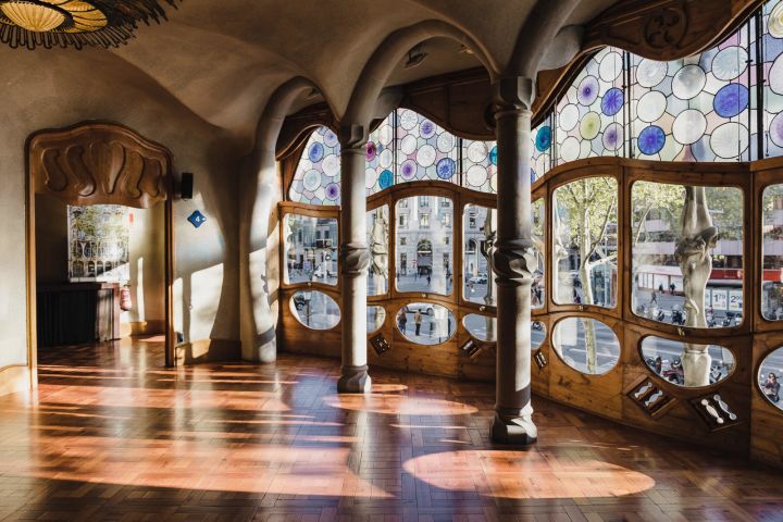 Gaudi Tour with Sagrada, House Visit & Park Guell image