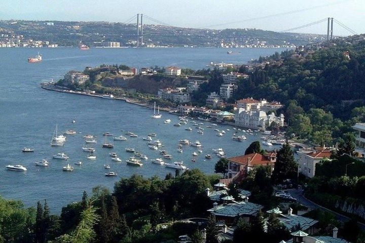 Bosphorus Cruise and Two Continents Tour in Istanbul image