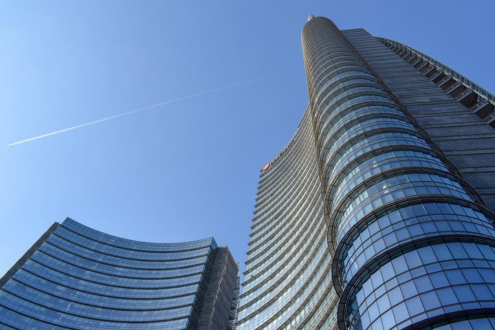 Milan Skyscrapers Guided Tour: Porta Nuova, Unicredit tower & Vertical Forest image