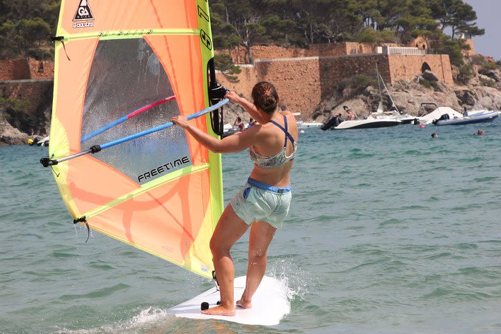 Windsurfing 1 day session - Costa Brava image